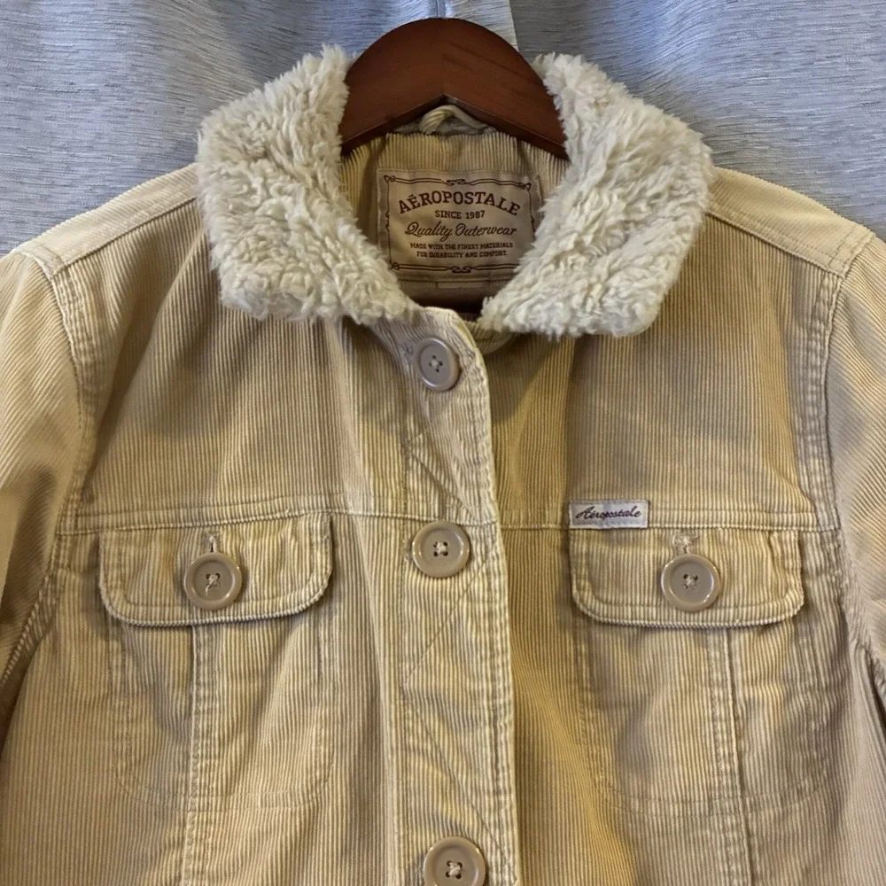 Aeropostale Womens Beige Full Zip Jacket Coat  Size Large With Faux Fur Trim‎